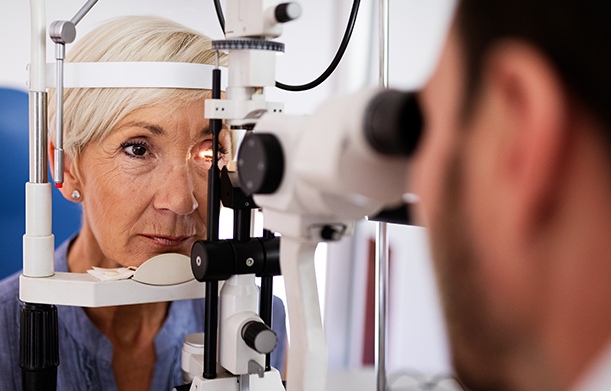 Women Diagnose Diabetic Retinopathy